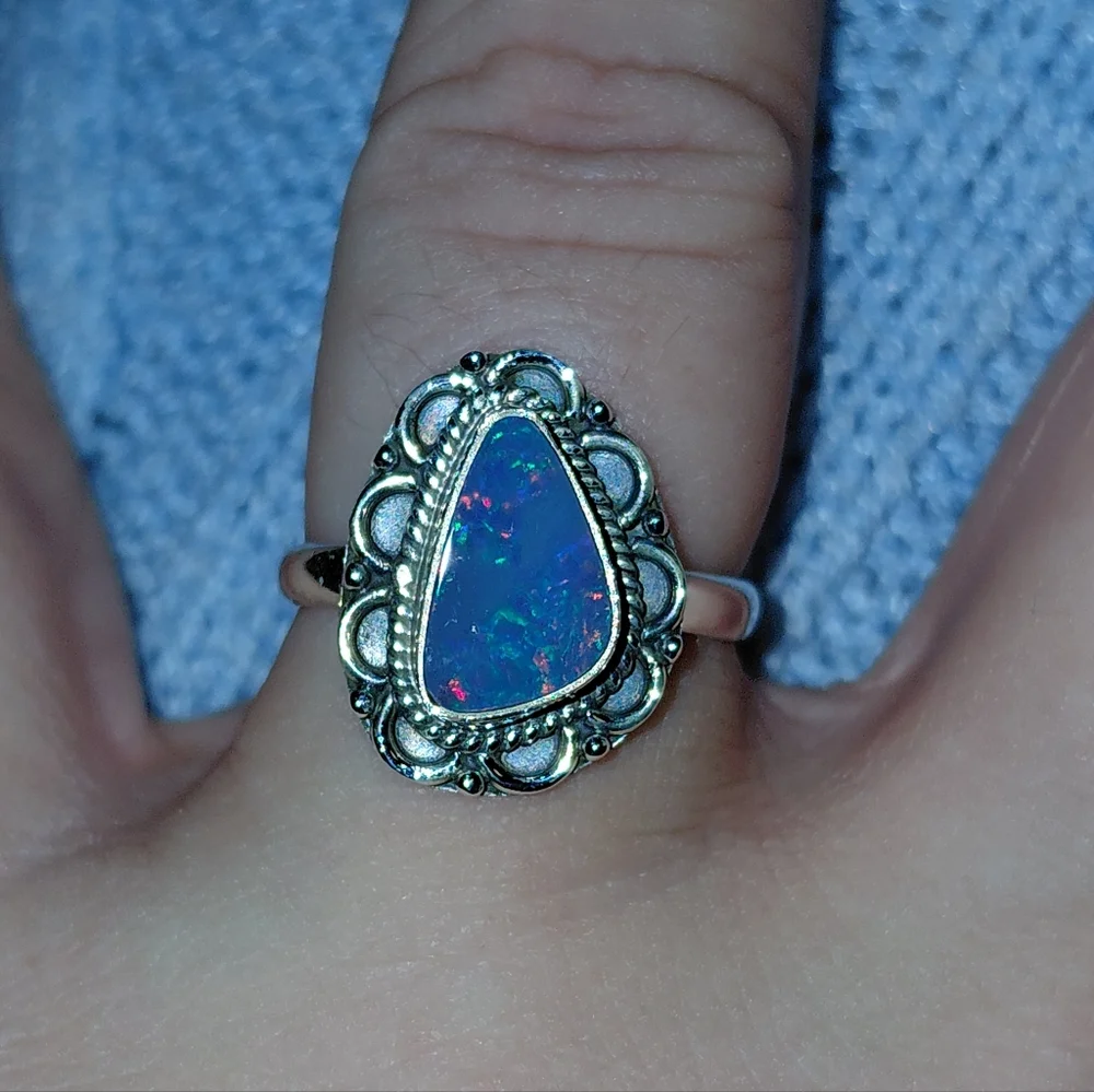 Elegant Australian Opal Silver Ring Size 7.5